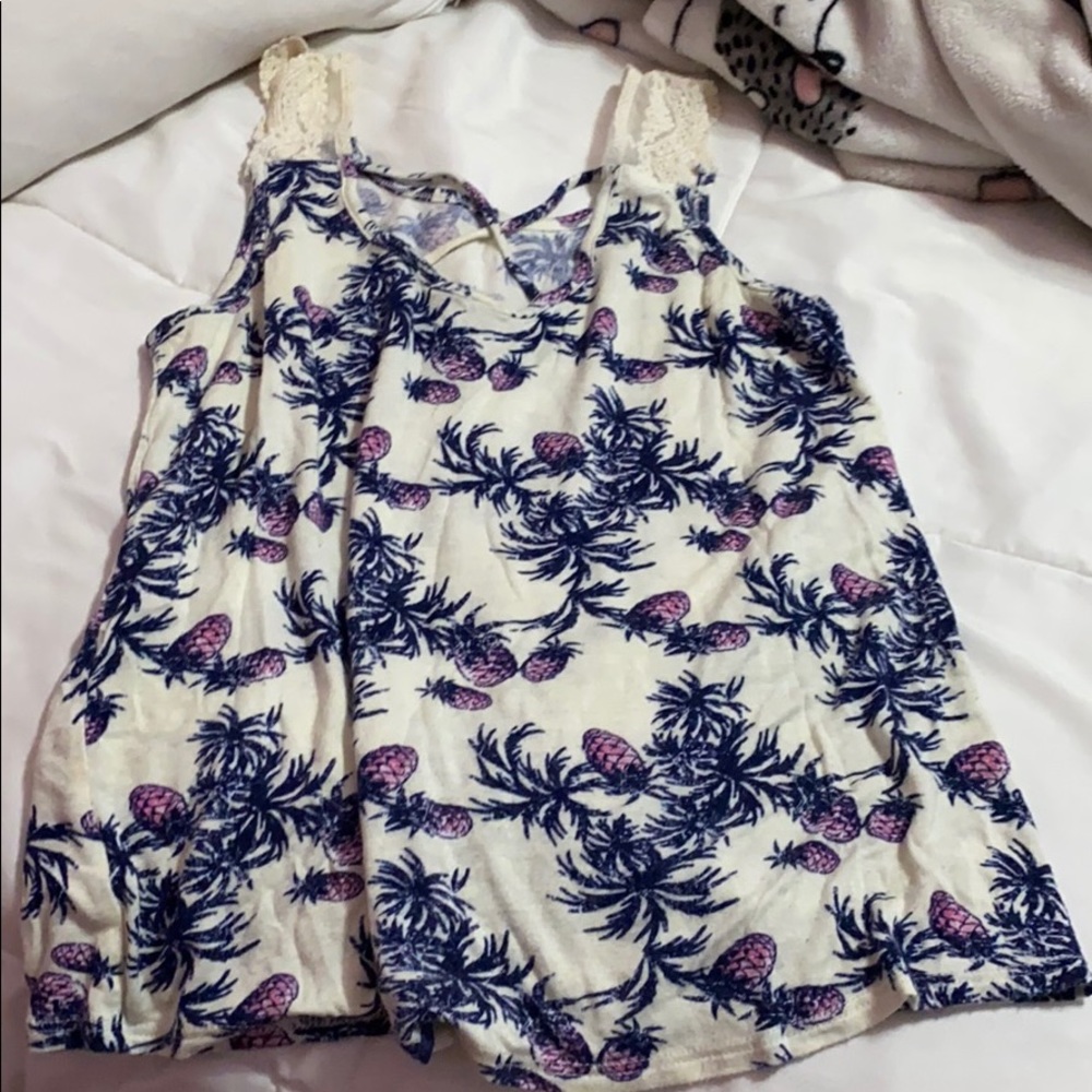 Pineapple tang top size large in juniors